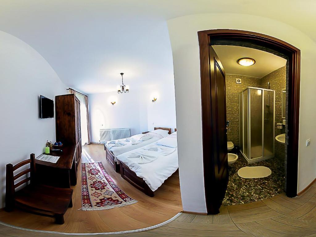 Hotel Casa Cartianu Târgu Jiu Habitación foto